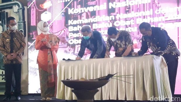 Kepala BPOM Penny Kusumastuti Lukito di acara Virtual Expo Ekstrak Bahan Alam di Sukoharjo, Kamis (4/8/2022).