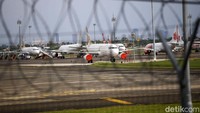 Kementerian Perhubungan (Kemenhub) menggratiskan jasa Pendaratan, Penempatan dan Penyimpanan Pesawat Udara (PJP4U) yang berlaku di bandara kelolaan Unit Penyelenggara Bandar Udara (UPBU) Kemenhub. Biaya jasa tersebut termasuk dalam Penerimaan Negara Bukan Pajak (PNBP) yang ditarik oleh Ditjen Perhubungan Udara Kemenhub.