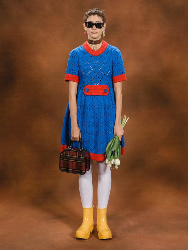 Inilah koleksi Coach musim dingin 2022. Desainer Stuart Vevers menghadirkan koleksi yang mencoba beresonansi dengan audiens lebih muda namun tetap memiliki konsep orisinil milik Coach. Foto: Dok. Coach.