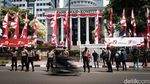 Aksi Teatrikal Protes UU Minerba di Depan MK, Ini Fotonya