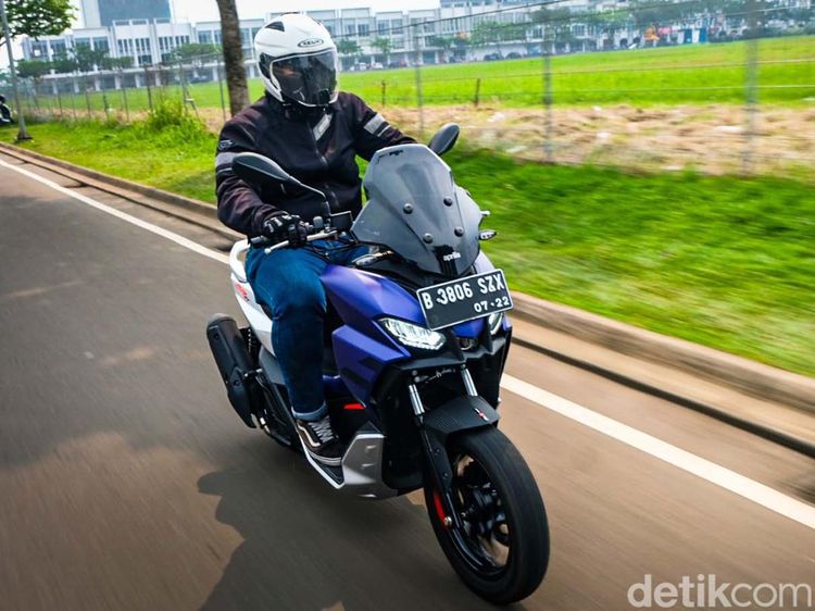 Menjajal Aprilia SR-GT 200, Skutik Rp 60 Juta Bukan Buat Kaum Mendang-mending