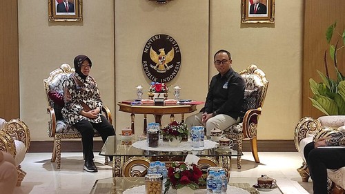 Mensos Risma dan Kepala PPATK Ivan (Silvia/detikcom)