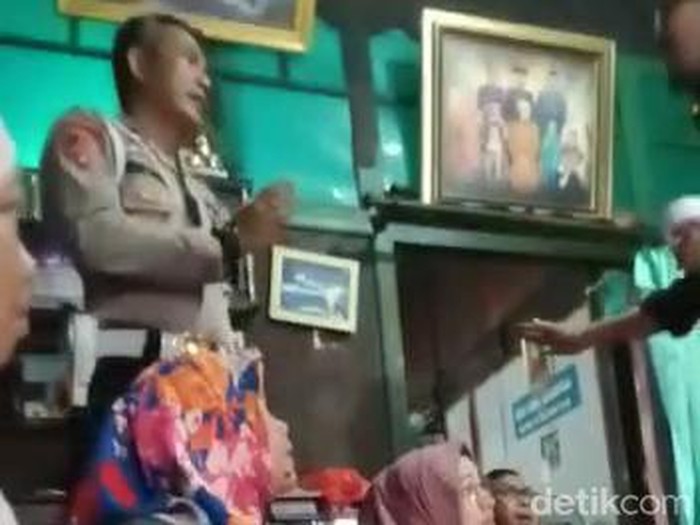 Oknum polisi diduga intervensi panitia Pilkades.