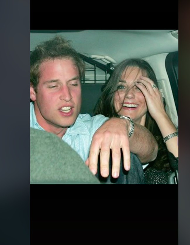 Momen Pangeran William dan Kate Middleton hobi party itu sekitar tahun 2001 saat keduanya kuliah di Universitas St Andrews di Skotlandia. Keduanya masih berusia 19 tahun kala itu. Setelah 10 tahun bersama, meski ada momen putus-nyambung, Kate dan Pangeran William akhirnya resmi menikah di 2011. Foto: dok. TikTok/@danideeeee1