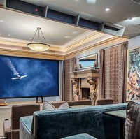 Sejumlah fasilitas mewah terdapat di rumah yang bergaya klasik-modern ini. Salah satunya, bioskop pribadi. (Foto: Dok. Westside Estate Agency)