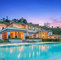 Rumah dengan luas bangunan 1.726 meter persegi ini didesain oleh Richard Landry. Arsitek berdarah Kanada ini pernah mendesain rumah untuk para bintang ternama seperti Rod Stewart dan Michael Jackson. (Foto: Dok. Westside Estate Agency)