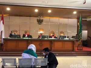 Sopan di Persidangan Jadi Hal yang Meringankan Vonis Bahar Smith