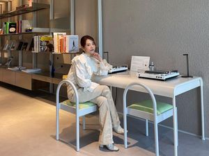 Video: Sunny SNSD Gabung Agensi A20 Milik Lee Soo Man