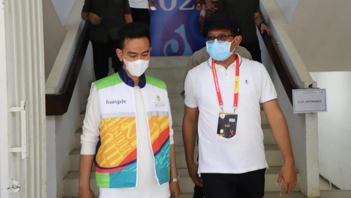 Wakil Bupati Garut, dr. Helmi Budiman memberi dukungan dan motivasi secara langsung kepada atlet Asean Para Games XI 2022 asal Kabupaten Garut