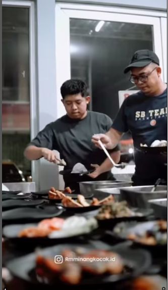 Aldi Taher buka restoran Padang