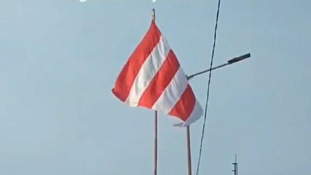 Polisi Cari Pemasang Bendera Merah Putih Selang-seling di Jaksel