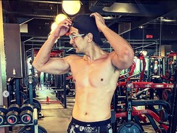 8 Transformasi Dimas Beck yang Dulu Kurus Kini Tampil Sixpack Berotot