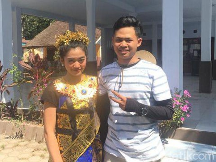 Foto pasangan Alma Alfarini dan Dandi Zainal Arifin. Foto pasangan Alma Alfarini dan Dandi Zainal Arifin.