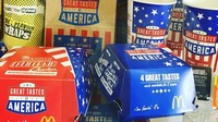 Kemasan makanan McDonalds ternyata pernah mengusung konsep bertema bendera Amerika Serikat. Saat itu menu yang disajikan terinspirasi dari cita rasa khas Amerika Serikat. Foto: Instagram/mcdonaldsmuseum