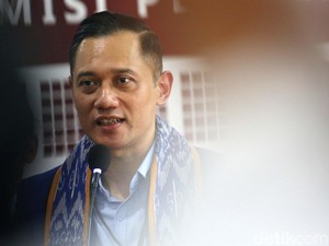 Potret AHY dan SBY di Jerman, Ada Momen Ambil Foto untuk Inspirasi Lukisan