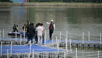 Sementara Bonge mengucapkan terima kasih kepada Ridwan Kamil karena kini Situ Rawa Kalong menjadi lebih indah. (Foto: dok. Humas Jabar)
