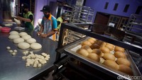 Ismi, yang biasa disapa Mbak Tul, mengungkapkan memiliki hobi memasak. Hobi inilah yang menjadi modal awalnya mendirikan UMKM Super Roti. Segala sesuatu ia pelajari secara otodidak.