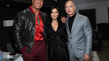 Saat bersama bintang kenamaan The Rock alias Dwayne Johnson. Foto: Getty Images