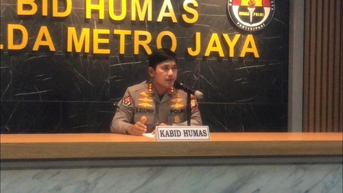 Kabid Humas Polda Metro Jaya Kombes Endra Zulpan merilis penahanan Roy Suryo