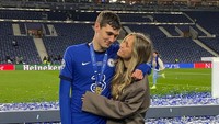 Katrine Friis sering menyaksikan secara langsung kekasihnya bertanding di stadion. Foto: Instagram Katrine Friis
