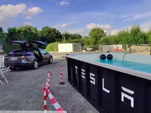 Harga Mobil Tesla di Sini Naik Rp 4,2 Juta!