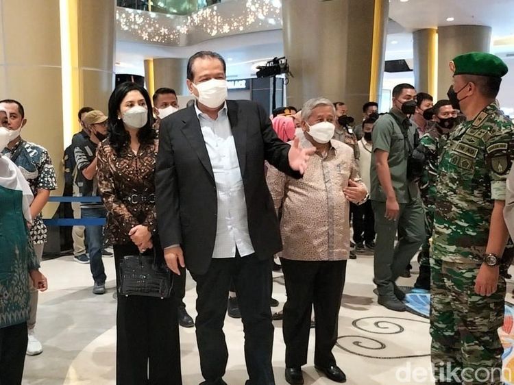 CT Ajak Jalan-jalan Gubernur Khofifah