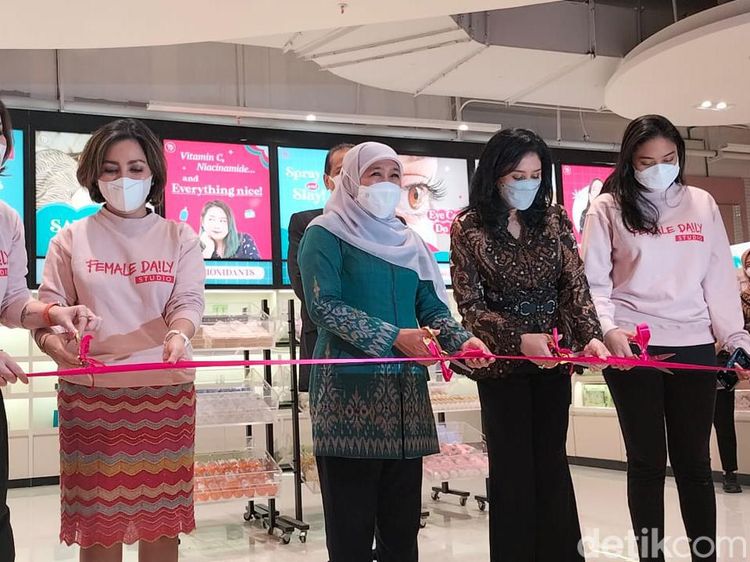 Gubernur Khofifah Buka Female Daily Studio
