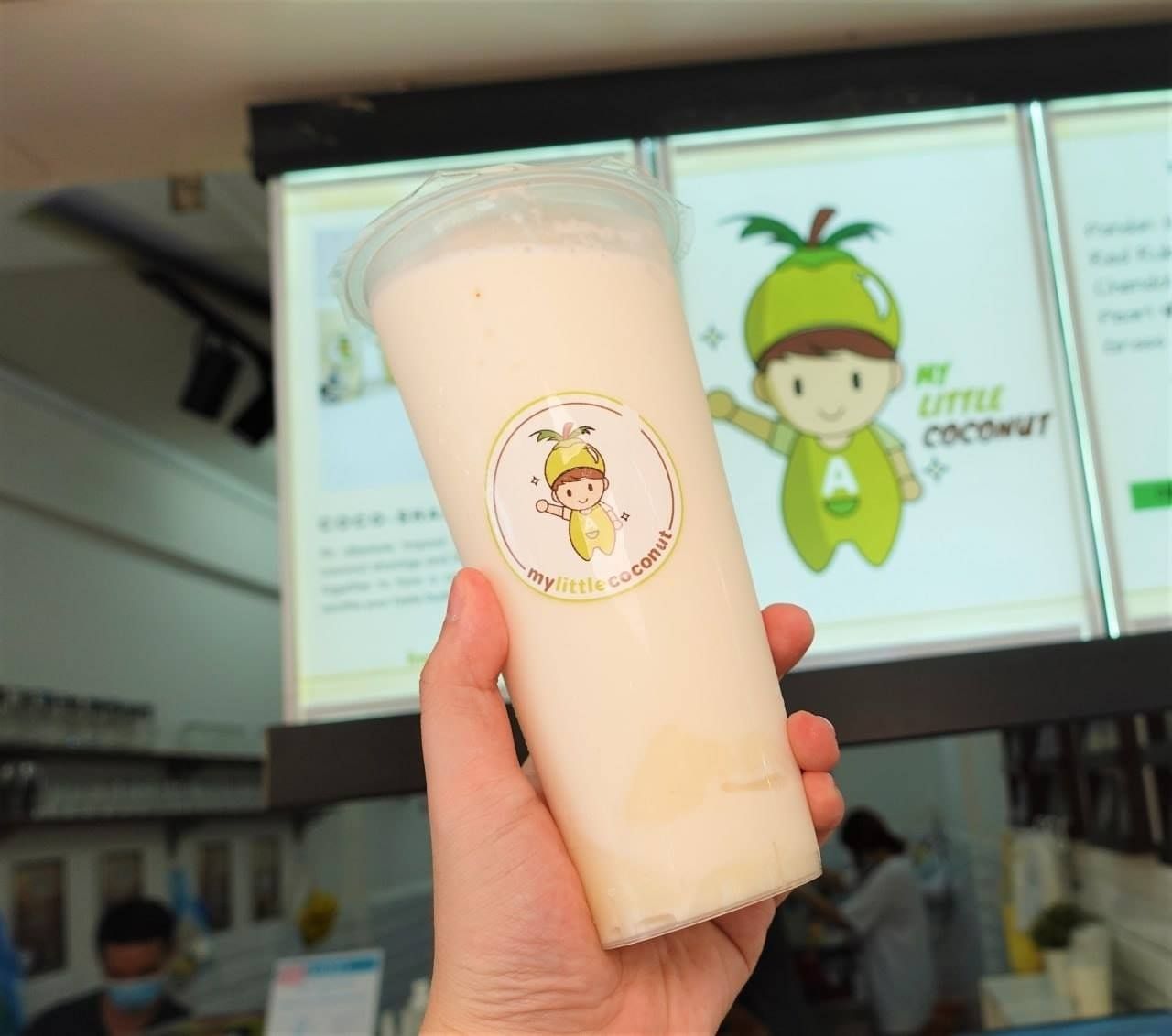 Manis Segar! Ini 5 Coconut Shake di Singapura Selain Mr. Coconut
