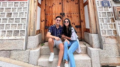 7 Foto Maudy Ayunda Temani Suami Korea Potong Rambut, Netizen: Kayak Drakor
