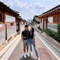 Manis bnr couple ini kyk drakor ya,” tulis netizen mengomentari. “Gemen banget sama pasangan ini,” puji netizen lain. Foto: dok. Instagram/@maudyayunda