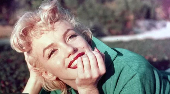 Misteri kematian Marilyn Monroe setelah 60 tahun Kondisi seputar kematiannya sengaja ditutupi Misteri kematian Marilyn Monroe setelah 60 tahun Kondisi seputar kematiannya sengaja ditutupi