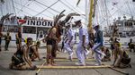 Saat KRI Bima Suci Merapat di Malaysia dan Disambut Tarian Khas Sabah