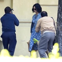 Penelope Cruz dipasangkan dengan aktor Adam Driver yang berperan sebagai Enzo. Aktris Shailene Woodley dan Patrick Dampsey juga ambil bagian di film ini. (Foto: GC Images/MEGA)