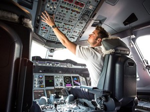 Emirates Buka Lowongan First Officer, Bonus Hidup Nyaman di Dubai