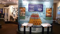 Tak hanya melihat-lihat baked beans, para pengunjung juga bisa sekaligus belajar tentang sejarah Bush’s Bean di Amerika. Foto: Tripadvisor.com / daisyferret1