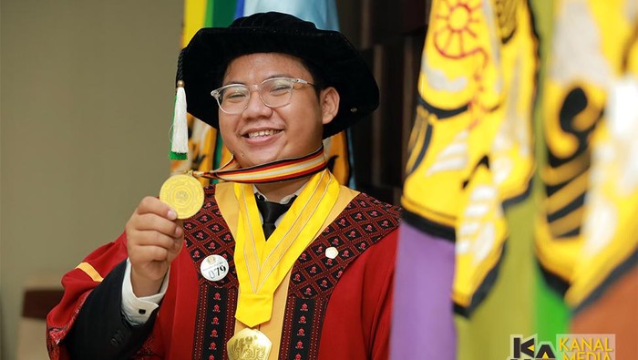 Rizal, Wisudawan Terbaik Unpad yang Siap Majukan Pertanian Indonesia