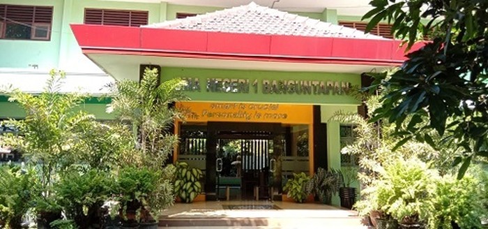 SMAN 1 Banguntapan Bantul.