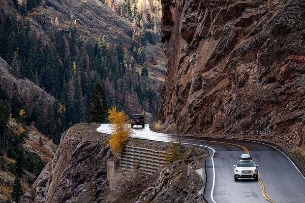 Jalan sejuta dollar, itulah arti dari nama jalan ini. Terbentang sepanjang 113 km dari Quray menuju Durango, Colorado, dan melewati Pegunungan San Juan, jalan ini sangat indah namun juga mematikan.  (The Washington Post via Getty Im/The Washington Post)