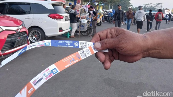 Tiket laga Arema FC vs PSS Sleman dijual offline