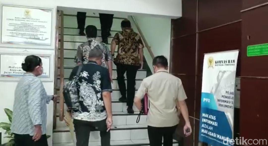 Tim Polri datang memenuhi panggilan Komnas HAM, 5 Agustus 2022 pagi. (Anggi M/detikcom)