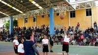Videonya bermain basket pun viral di media sosial hingga menjadi perbincangan. Bahkan sang nenek sampai dijuluki Nenek Jordan oleh pengguna TikTok.