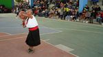 Viral Aksi Lansia 71 Tahun Bermain Basket Dijuluki Nenek Jordan