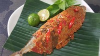 Selain ikan mas, ikan kembung juga enak dijadikan pepes. Tambahkan bumbu merah yang tampilan dan rasanya menggugah selera. Bahannya mudah di dapat, lihat saja resepnya di sini. Foto: detikfood