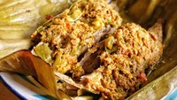 Dari Pulau Dewata, ada inspirasi resep pepes ikan tuna. Penggunaan ikan tuna membuat pepes ini istimewa karena rasa dan teksturnya. Bisa juga diganti ikan kakap, tenggiri, atau kerapu. Pelajari resepnya di sini. Foto: iStock