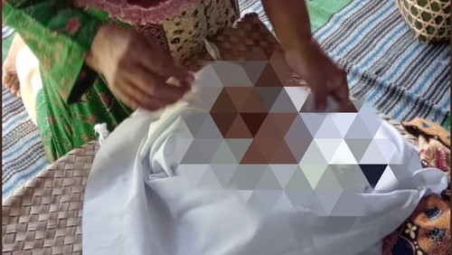 Bayi pasutri suporter asal tegal yang meninggal di Surabaya