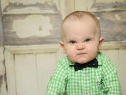 Gemas Banget! Ekspresi Lucu Bayi di Depan Kamera