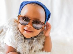 Gemas Banget! Ekspresi Lucu Bayi di Depan Kamera