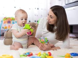 Gemas Banget! Ekspresi Lucu Bayi di Depan Kamera