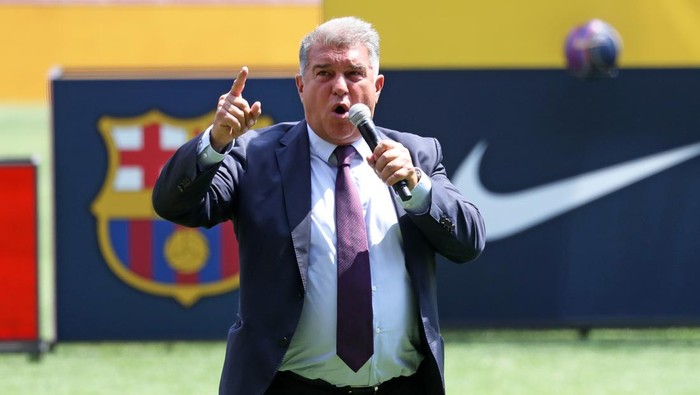 Joan Laporta during the presentation of Robert Lewandowski as a new player of FC Barcelona, in Barcelona, on 05th August 2022. 
 -- (Photo by Urbanandsport/NurPhoto via Getty Images)