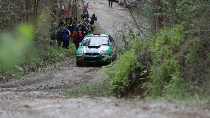 Kejurnas Rally di Danau Toba